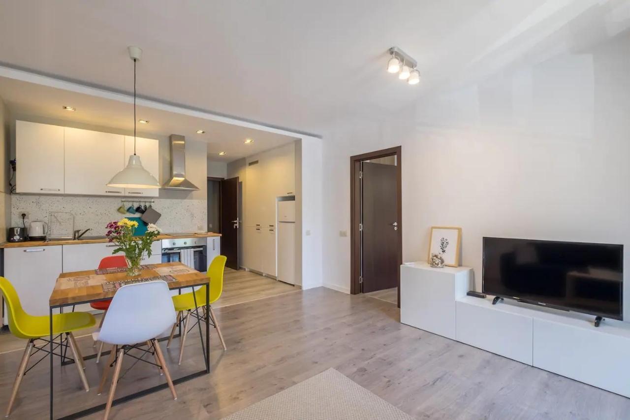 Quiet & Airy Modern Apt. Top Centre Free Parking Sofia Exterior photo