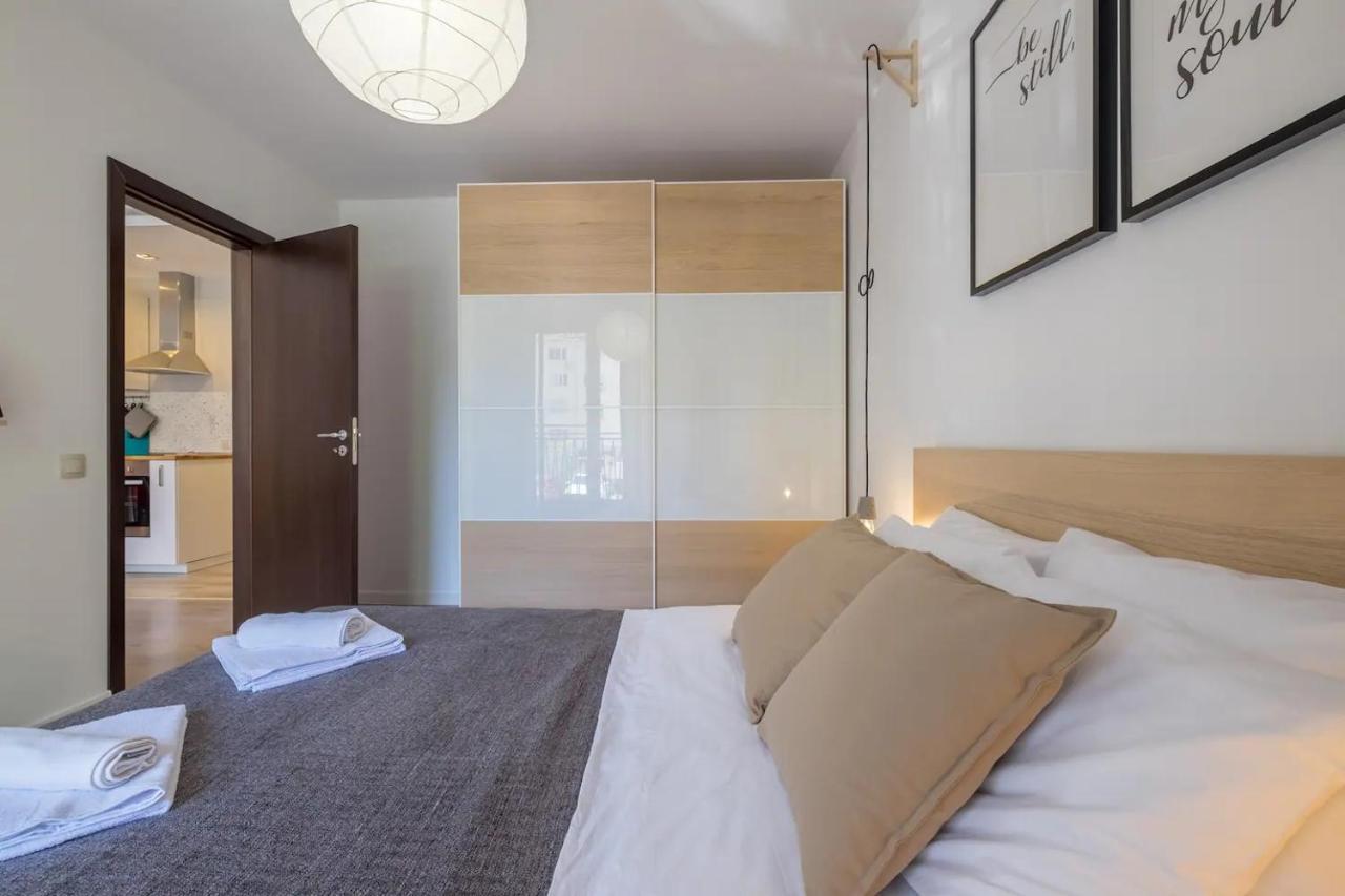 Quiet & Airy Modern Apt. Top Centre Free Parking Sofia Exterior photo