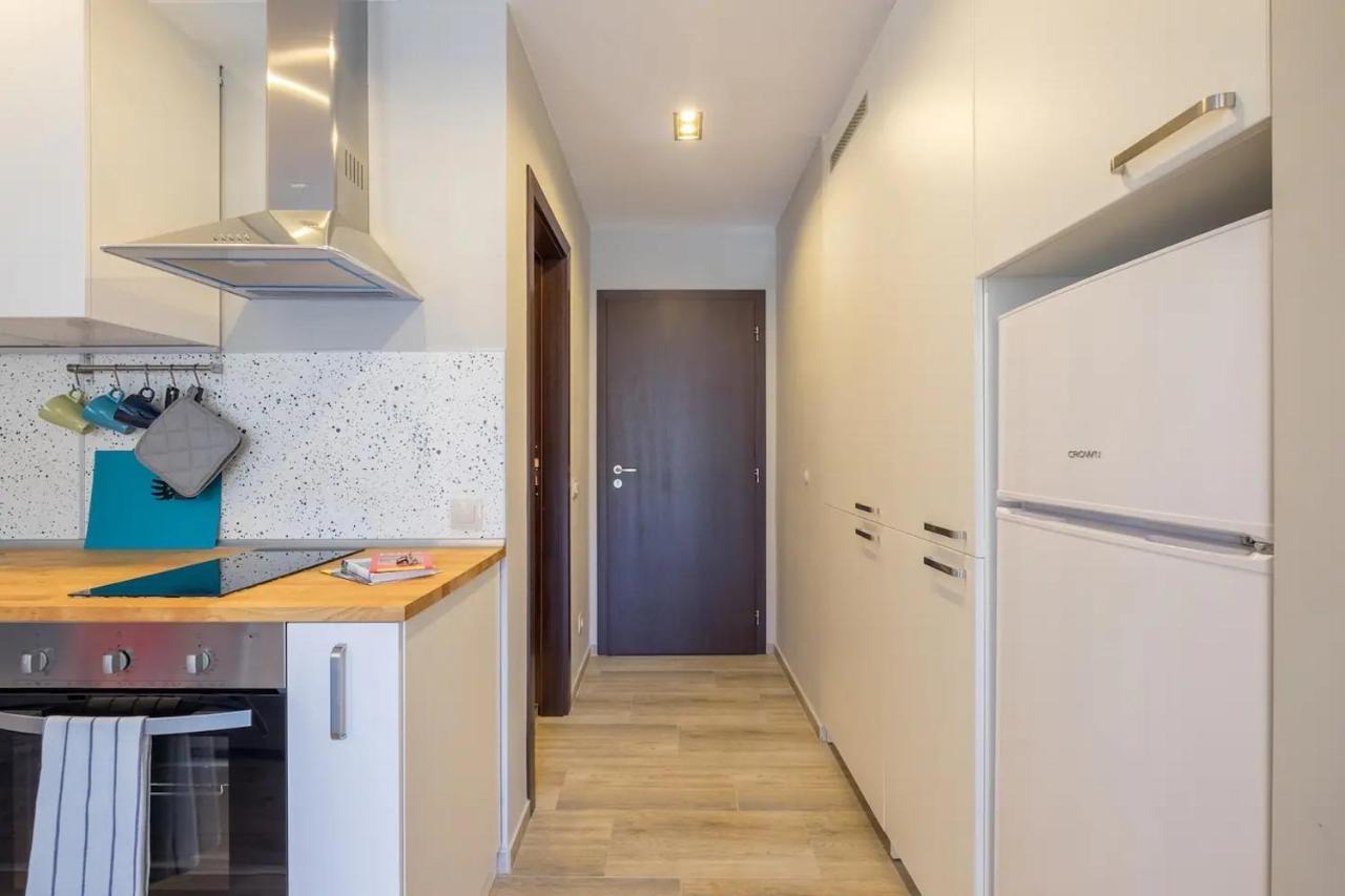 Quiet & Airy Modern Apt. Top Centre Free Parking Sofia Exterior photo