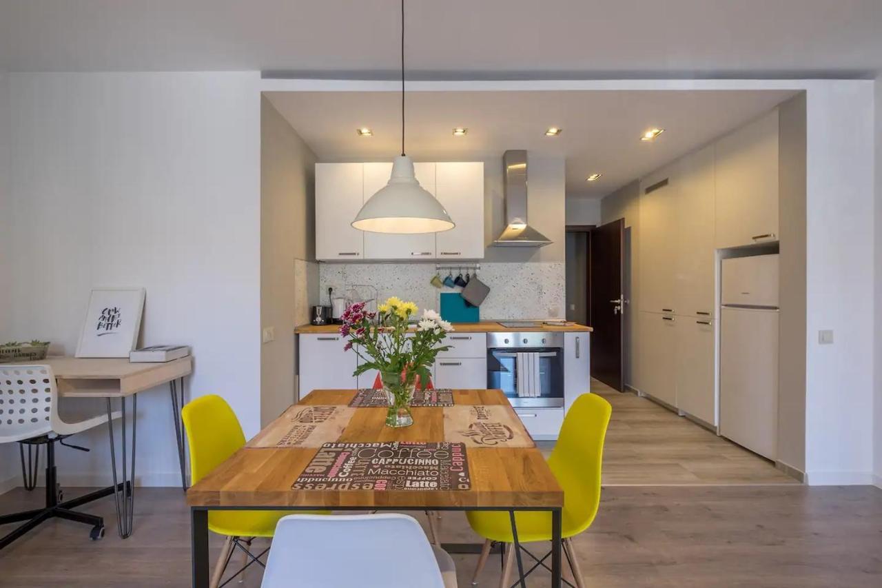 Quiet & Airy Modern Apt. Top Centre Free Parking Sofia Exterior photo